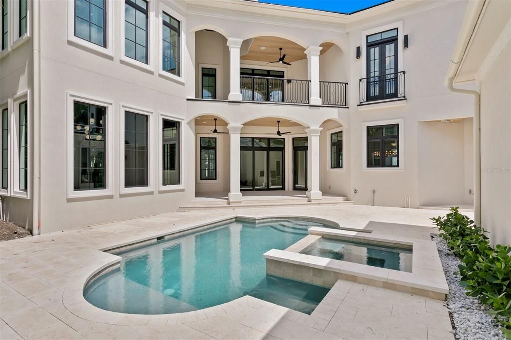 En Venta: $7,900,000 (5 camas, 5 baños, 6671 Pies cuadrados)