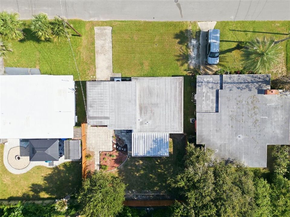 For Sale: $305,000 (3 beds, 2 baths, 937 Square Feet)