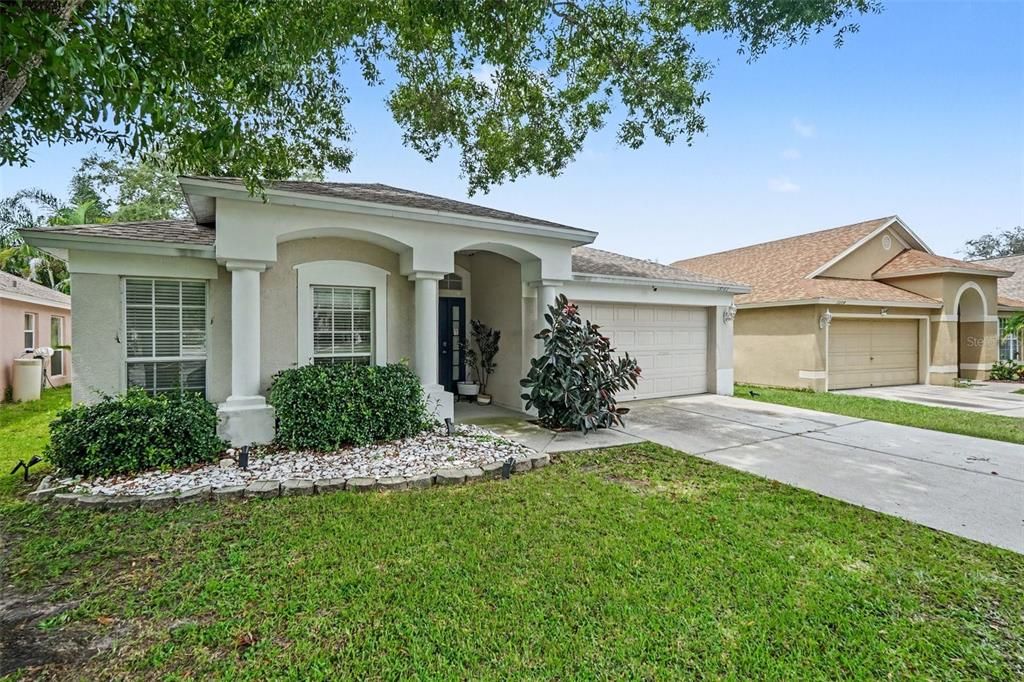 For Sale: $345,000 (3 beds, 2 baths, 1525 Square Feet)