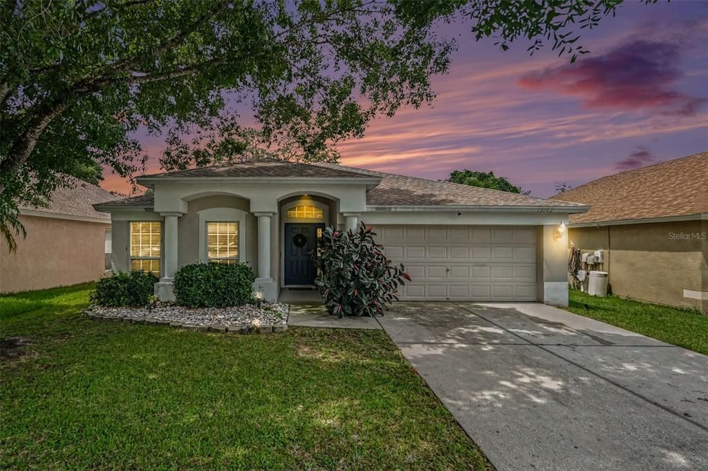 For Sale: $345,000 (3 beds, 2 baths, 1525 Square Feet)