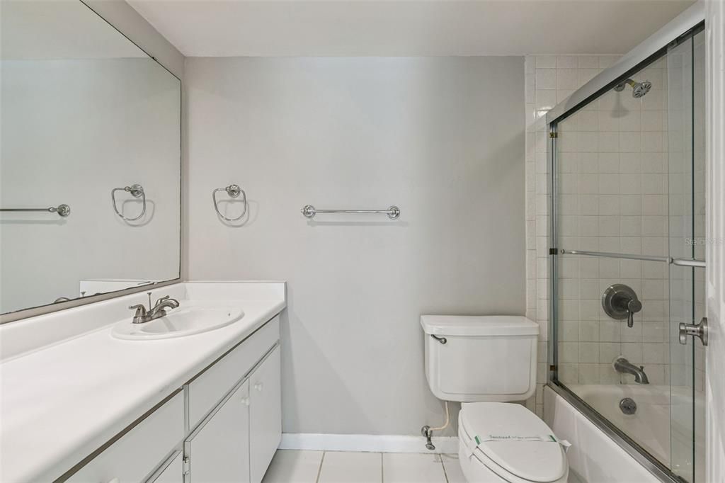 В аренду: $1,595 (2 спален, 2 ванн, 1173 Квадратных фут)