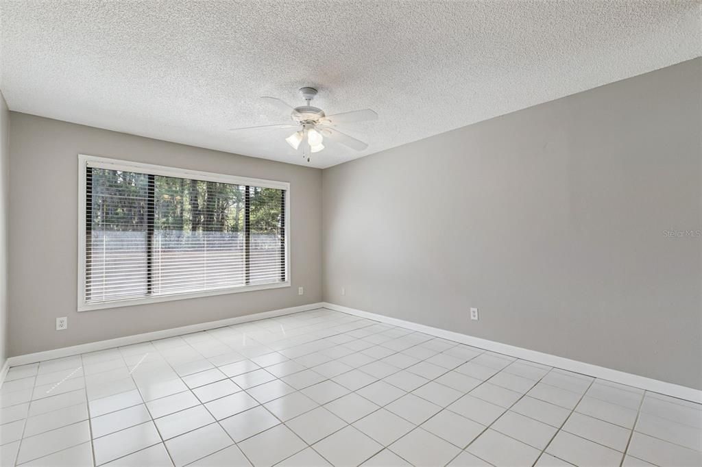 В аренду: $1,595 (2 спален, 2 ванн, 1173 Квадратных фут)