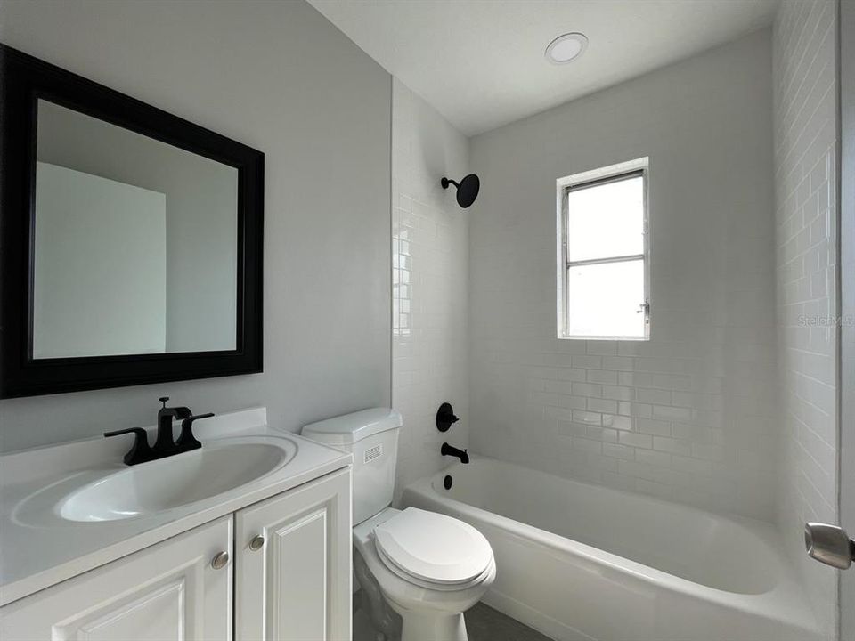 For Rent: $1,550 (2 beds, 1 baths, 755 Square Feet)