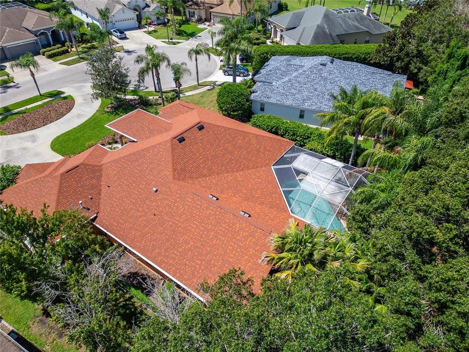 For Sale: $700,000 (6 beds, 3 baths, 2988 Square Feet)