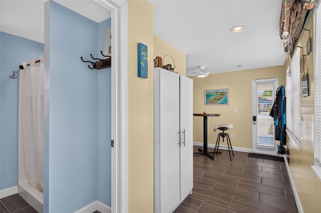: $399,000 (2 beds, 2 baths, 1016 Square Feet)