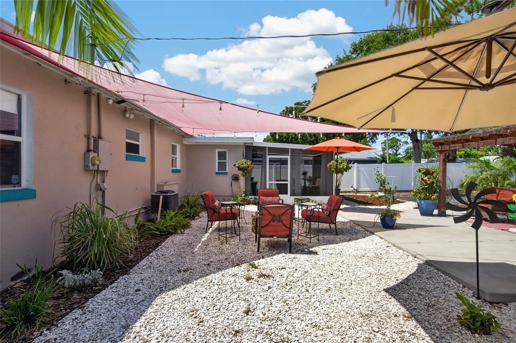 : $399,000 (2 beds, 2 baths, 1016 Square Feet)