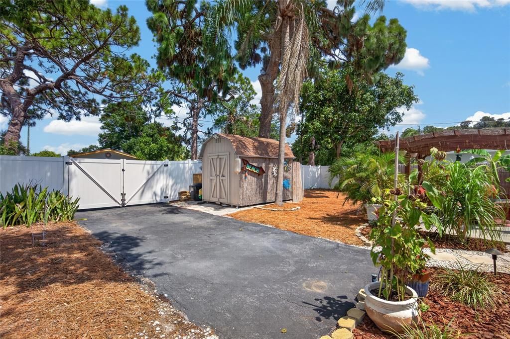 : $399,000 (2 beds, 2 baths, 1016 Square Feet)
