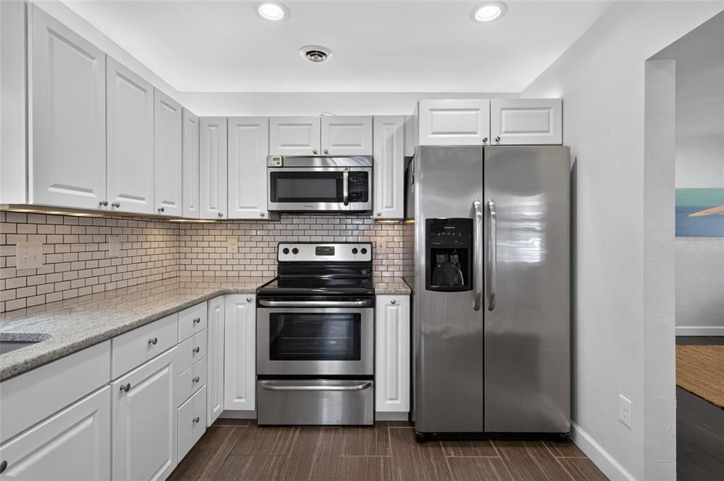 : $399,000 (2 beds, 2 baths, 1016 Square Feet)