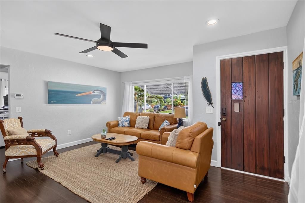 : $399,000 (2 beds, 2 baths, 1016 Square Feet)