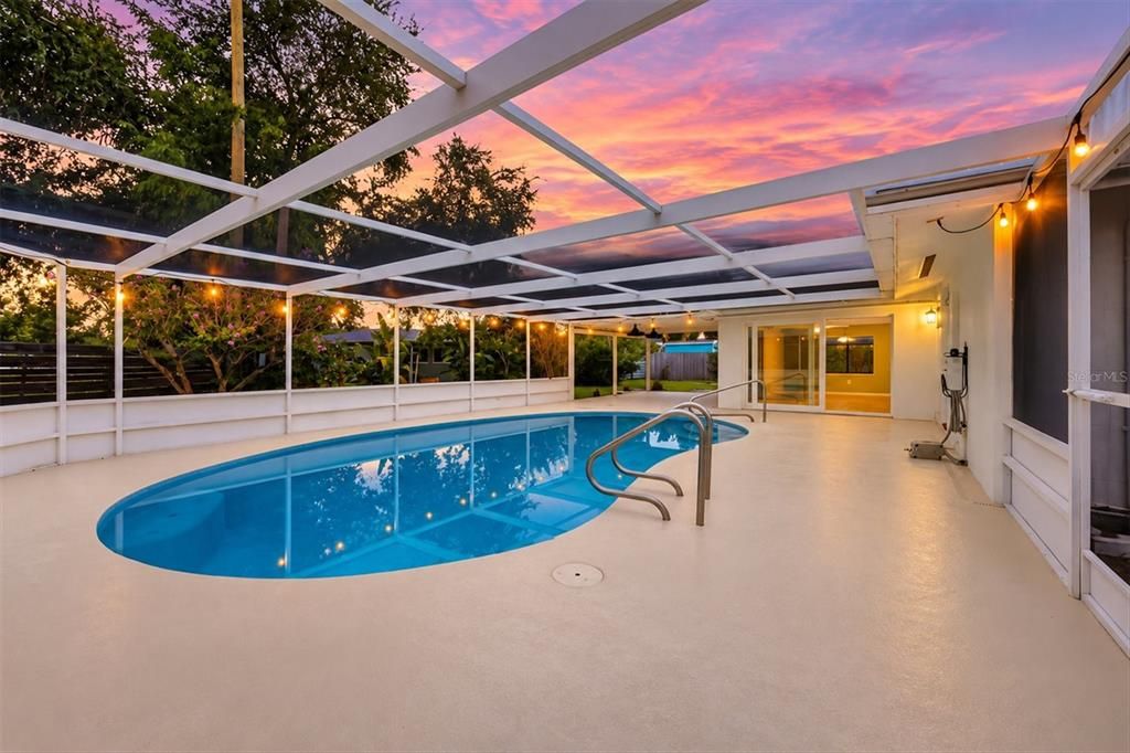 For Sale: $549,000 (3 beds, 3 baths, 1502 Square Feet)