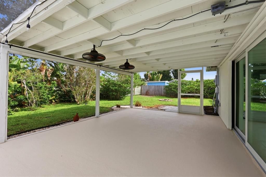 For Sale: $549,000 (3 beds, 3 baths, 1502 Square Feet)