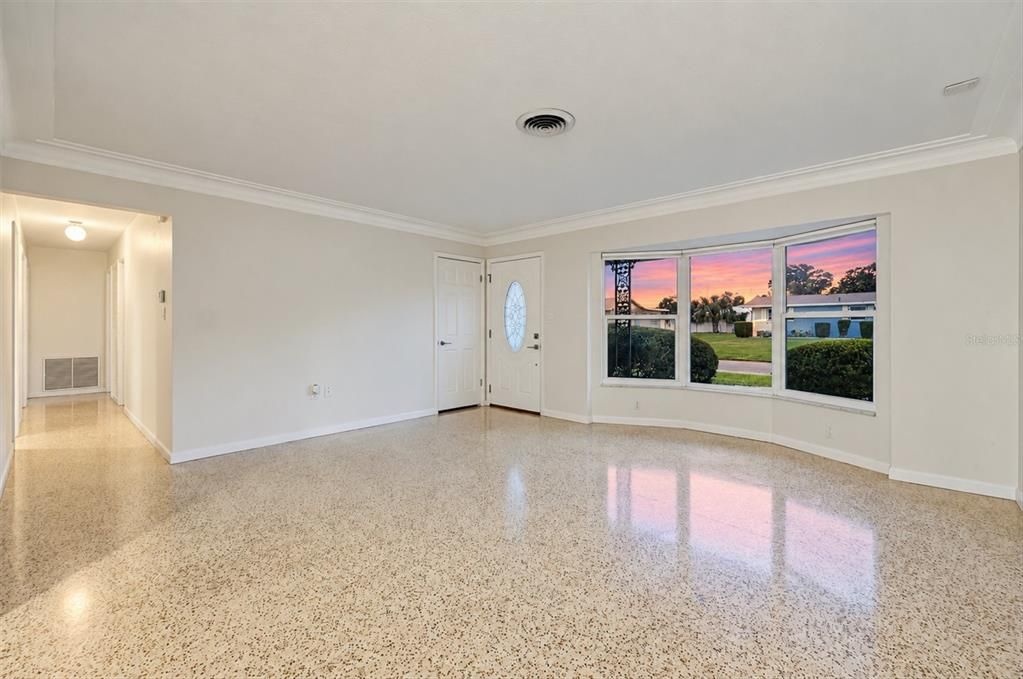 For Sale: $549,000 (3 beds, 3 baths, 1502 Square Feet)