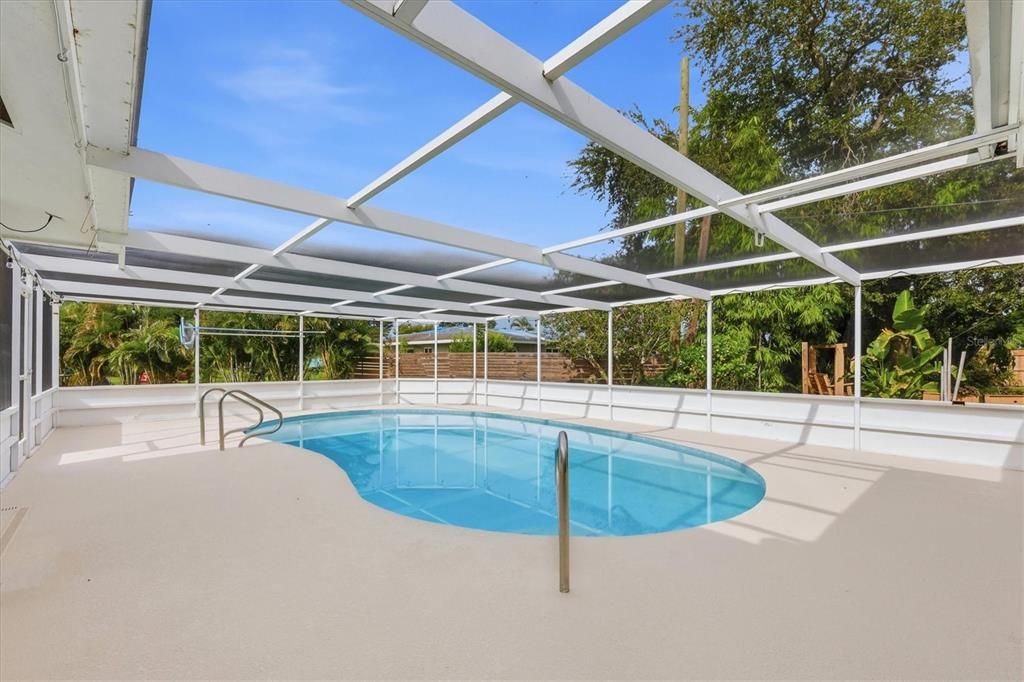 For Sale: $549,000 (3 beds, 3 baths, 1502 Square Feet)