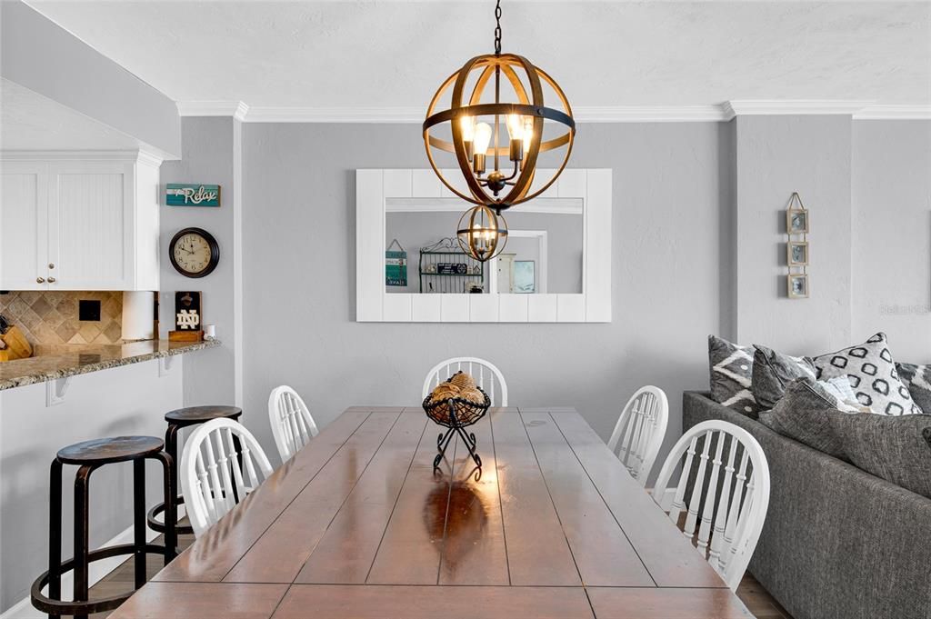 En Venta: $595,000 (2 camas, 2 baños, 1265 Pies cuadrados)