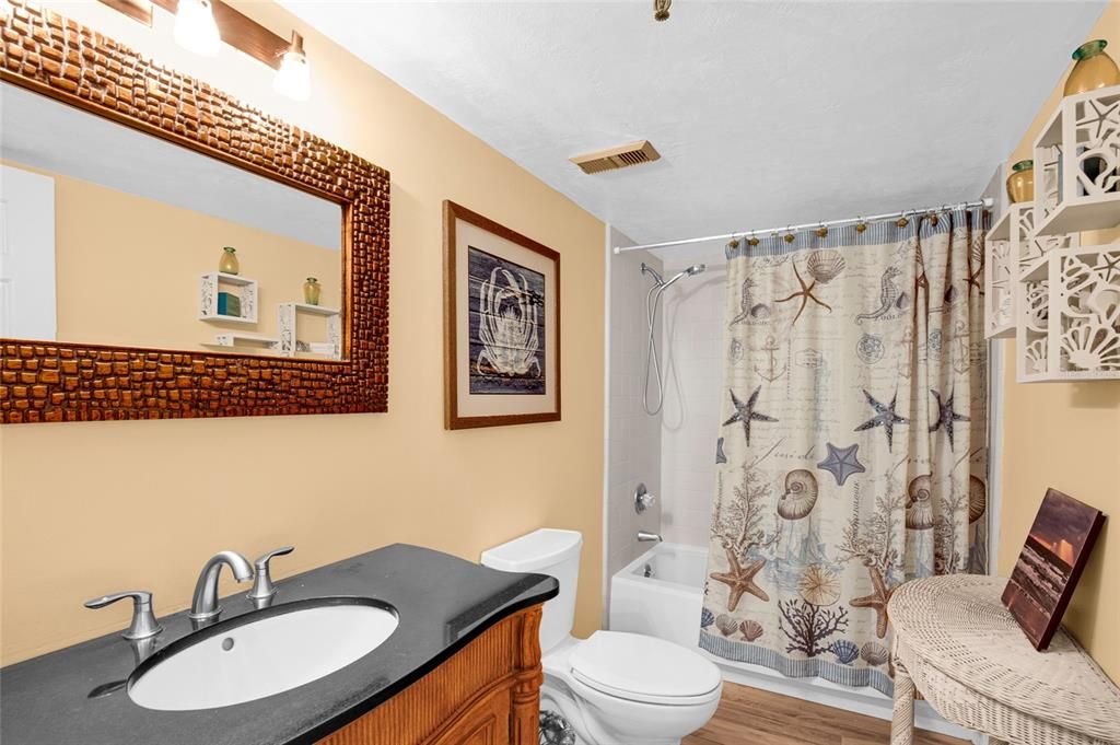 En Venta: $595,000 (2 camas, 2 baños, 1265 Pies cuadrados)