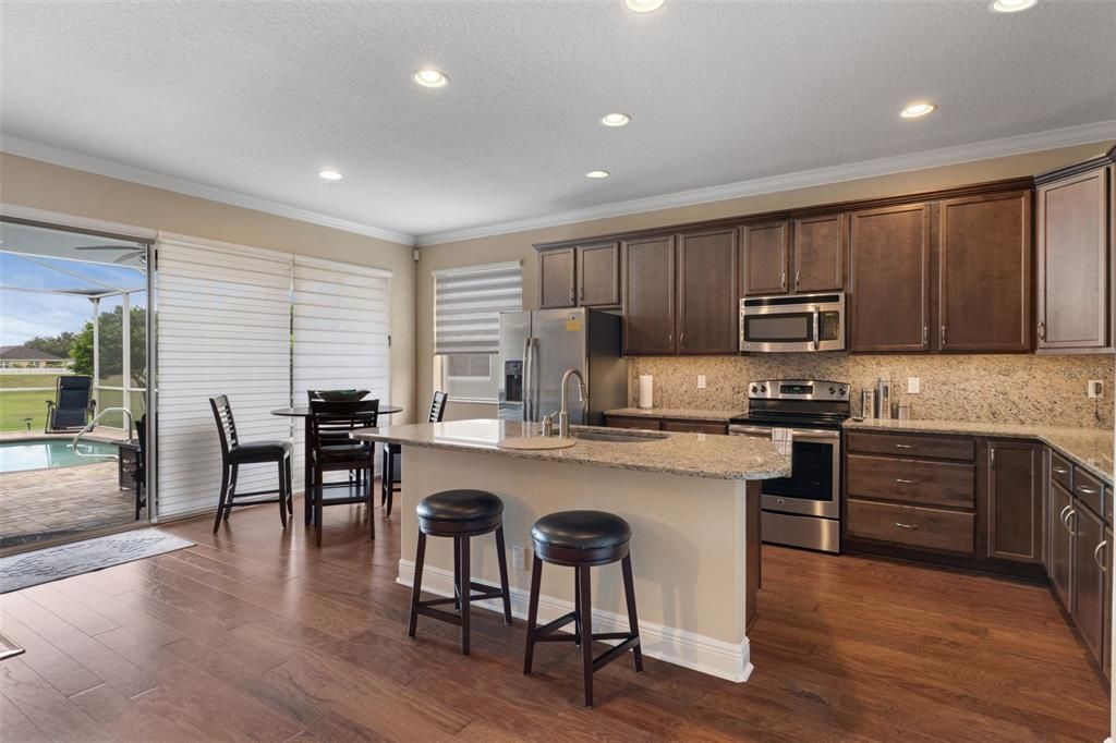 For Sale: $424,000 (3 beds, 2 baths, 1985 Square Feet)