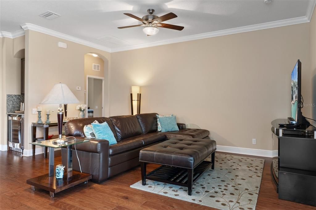 For Sale: $424,000 (3 beds, 2 baths, 1985 Square Feet)