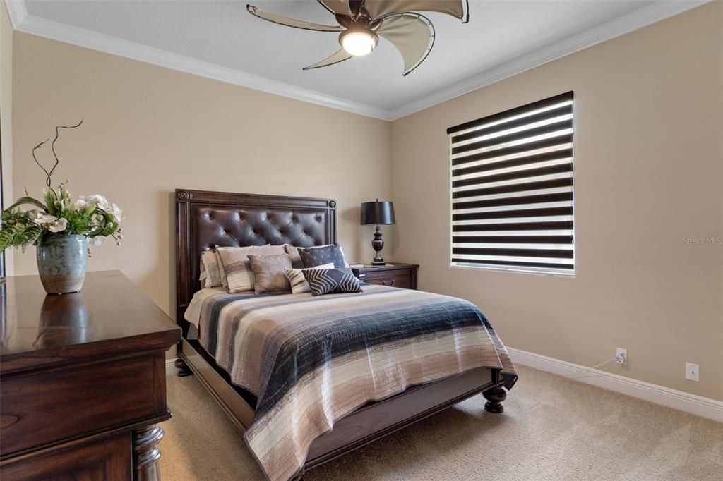For Sale: $424,000 (3 beds, 2 baths, 1985 Square Feet)