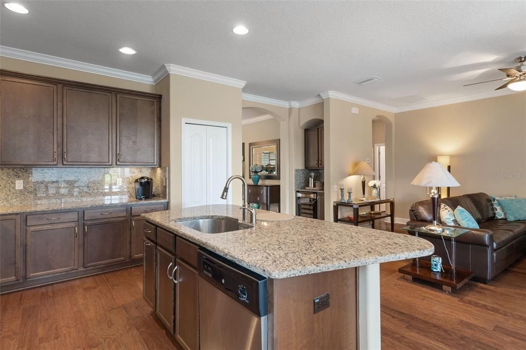 For Sale: $424,000 (3 beds, 2 baths, 1985 Square Feet)