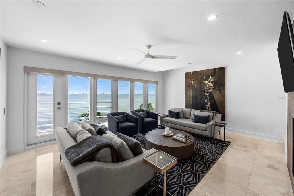 For Sale: $1,000,000 (3 beds, 3 baths, 2296 Square Feet)