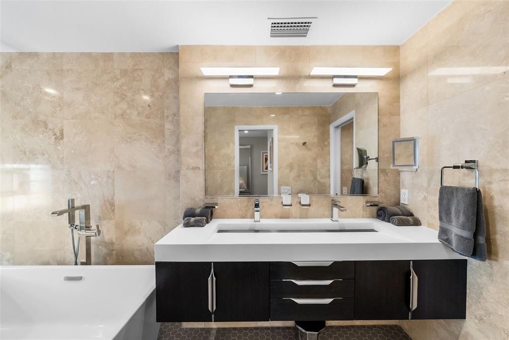 For Sale: $1,000,000 (3 beds, 3 baths, 2296 Square Feet)