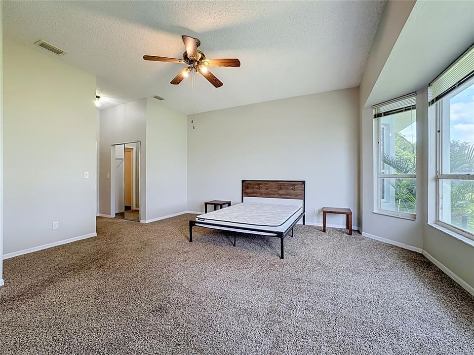 For Sale: $234,900 (2 beds, 3 baths, 2105 Square Feet)