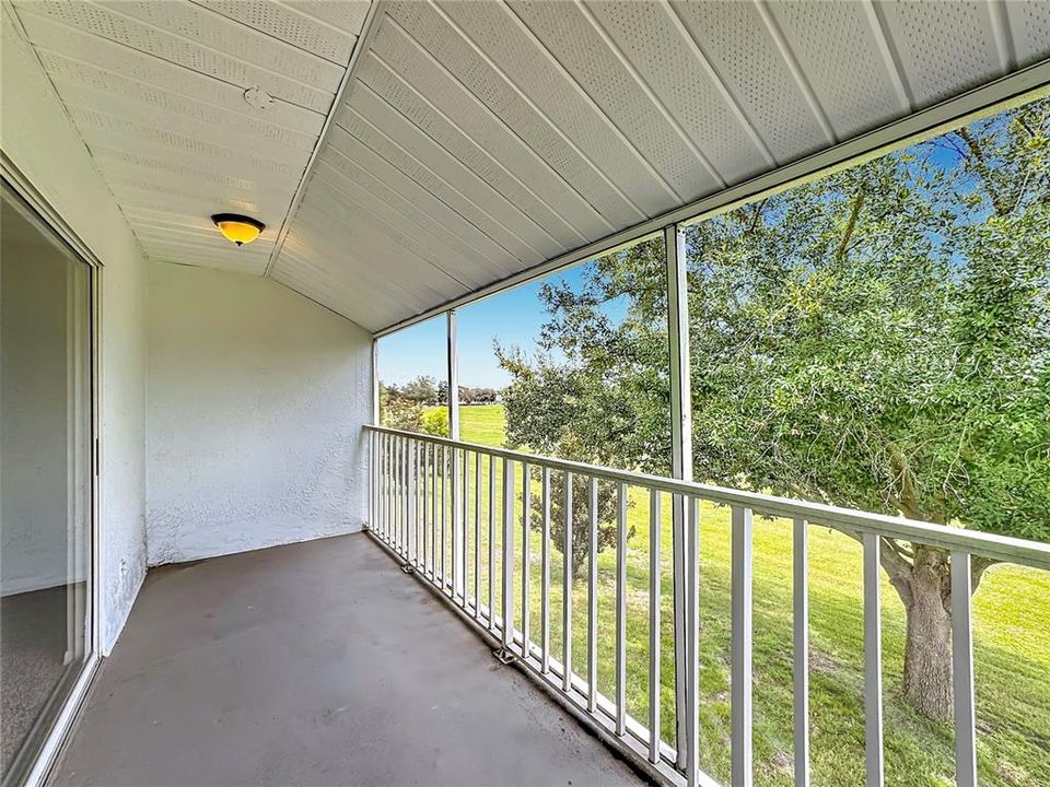 For Sale: $234,900 (2 beds, 3 baths, 2105 Square Feet)
