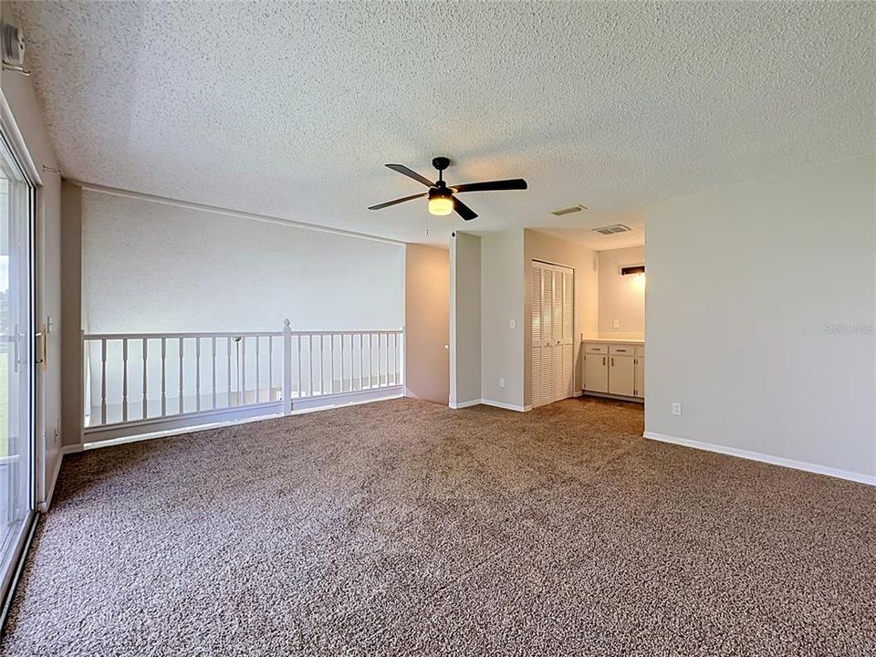 For Sale: $234,900 (2 beds, 3 baths, 2105 Square Feet)