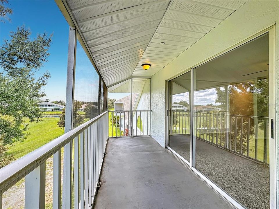 For Sale: $234,900 (2 beds, 3 baths, 2105 Square Feet)