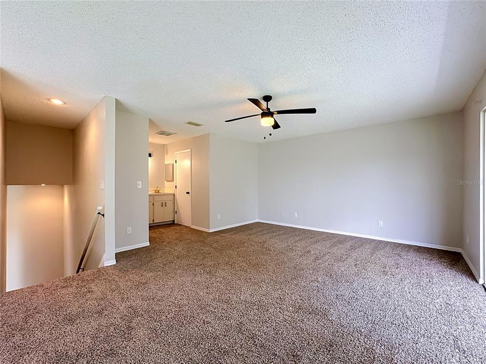 For Sale: $234,900 (2 beds, 3 baths, 2105 Square Feet)