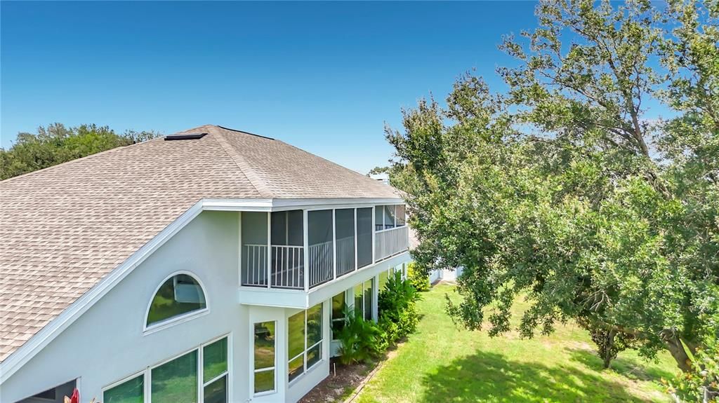 For Sale: $234,900 (2 beds, 3 baths, 2105 Square Feet)