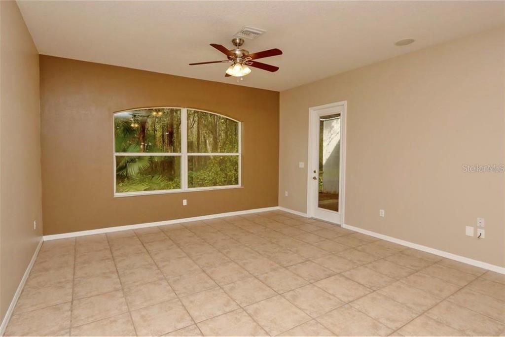For Rent: $2,115 (2 beds, 2 baths, 1384 Square Feet)