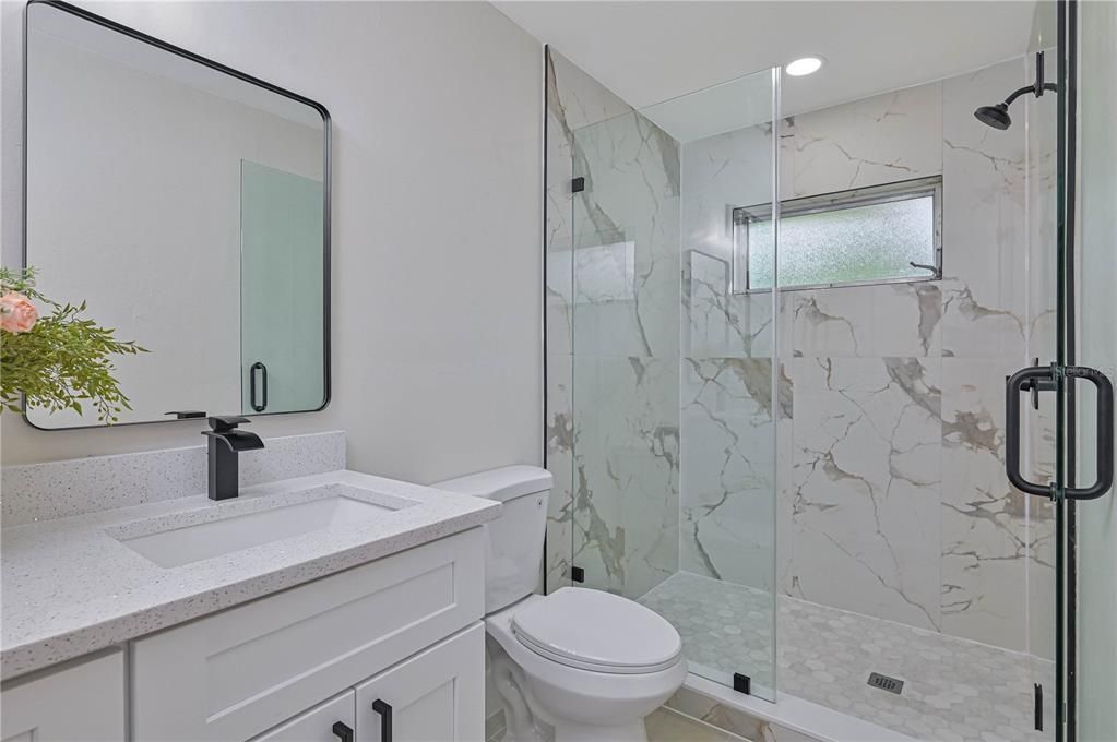 For Sale: $275,000 (2 beds, 2 baths, 1270 Square Feet)