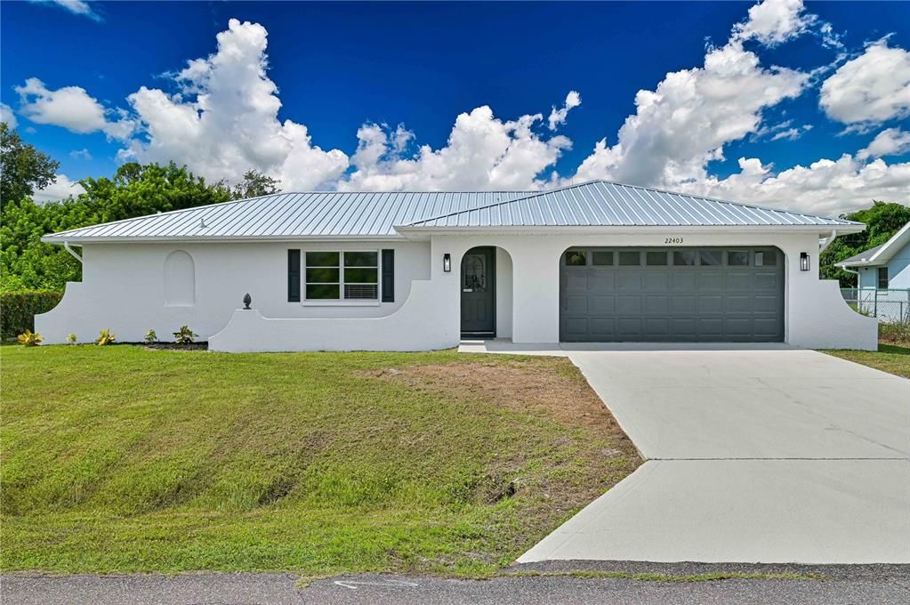 For Sale: $275,000 (2 beds, 2 baths, 1270 Square Feet)