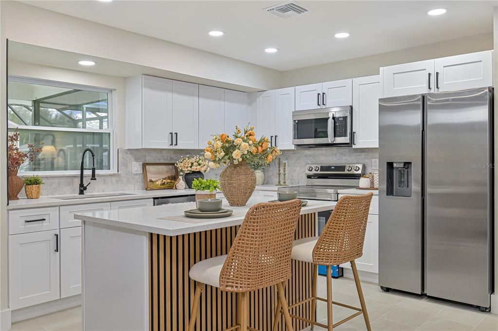 For Sale: $275,000 (2 beds, 2 baths, 1270 Square Feet)