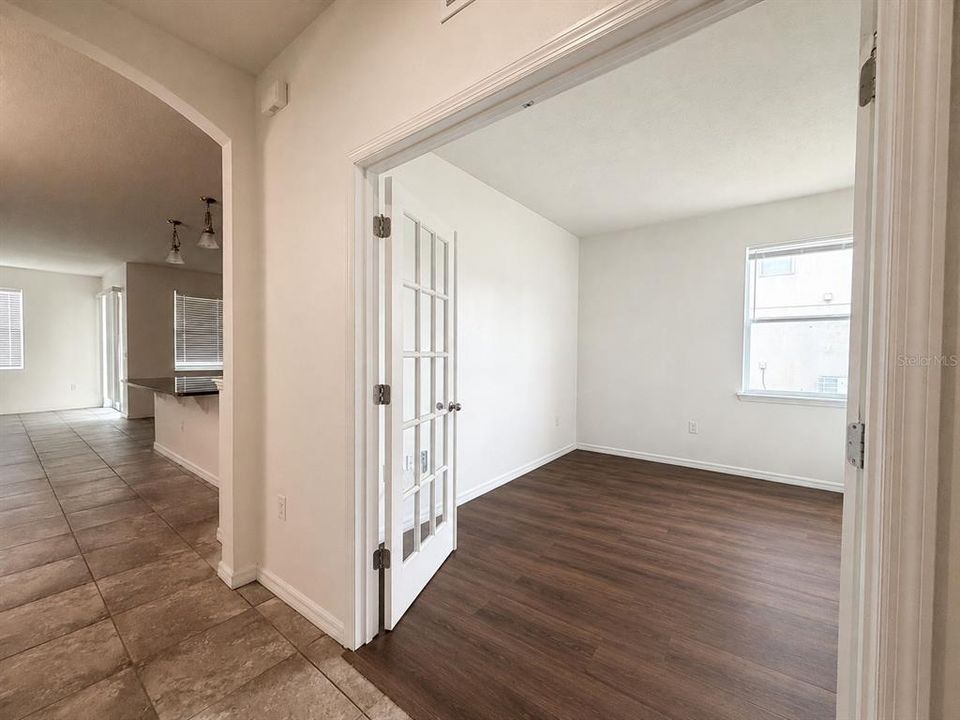 For Rent: $2,500 (3 beds, 2 baths, 2001 Square Feet)