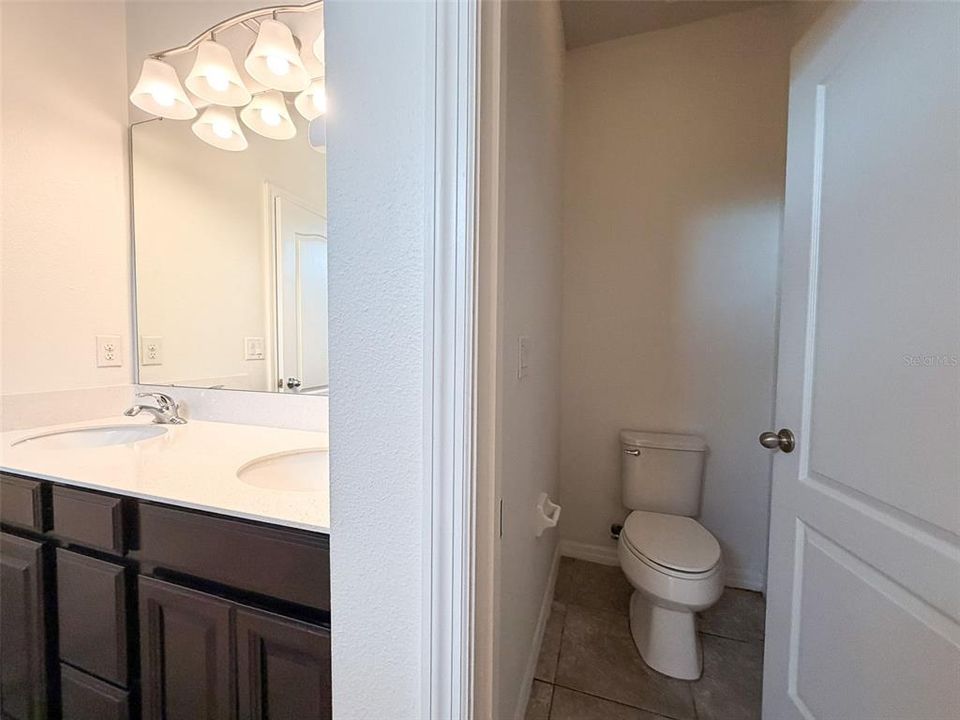 For Rent: $2,500 (3 beds, 2 baths, 2001 Square Feet)