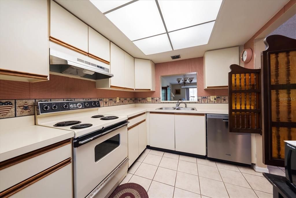 En Venta: $175,000 (2 camas, 2 baños, 990 Pies cuadrados)