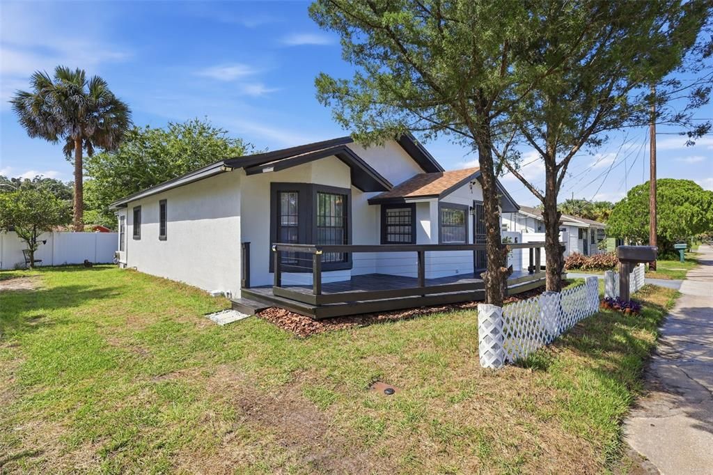 En Venta: $325,000 (2 camas, 2 baños, 1168 Pies cuadrados)