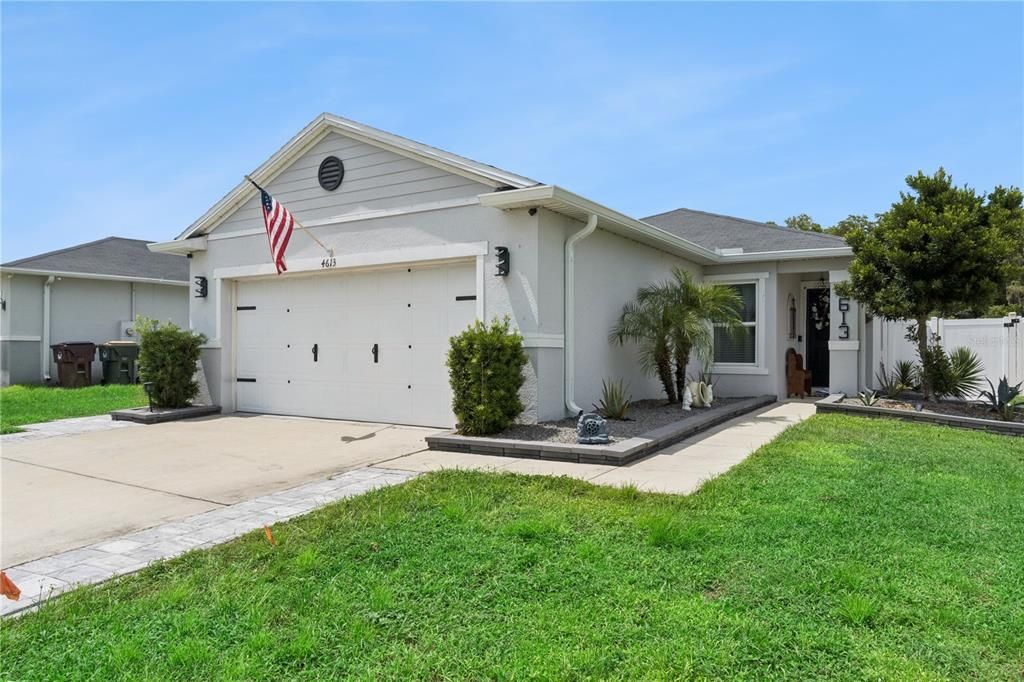 En Venta: $389,000 (4 camas, 2 baños, 1656 Pies cuadrados)