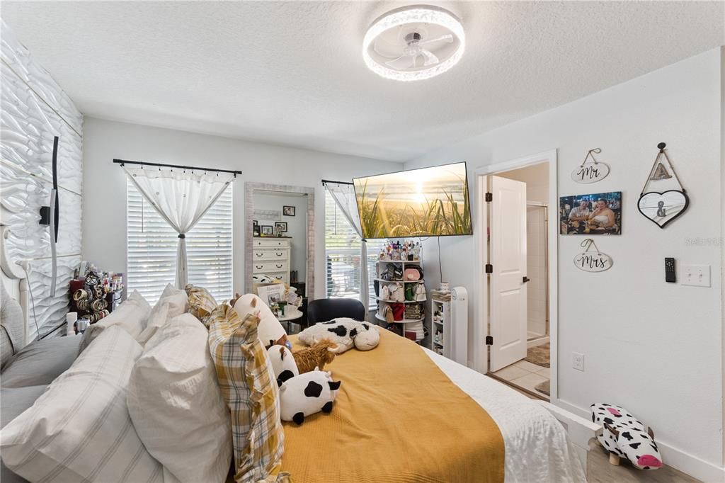 En Venta: $389,000 (4 camas, 2 baños, 1656 Pies cuadrados)