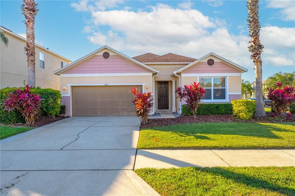 For Sale: $489,000 (3 beds, 2 baths, 1929 Square Feet)