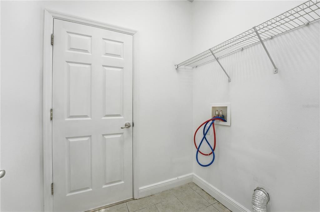 For Sale: $489,000 (3 beds, 2 baths, 1929 Square Feet)