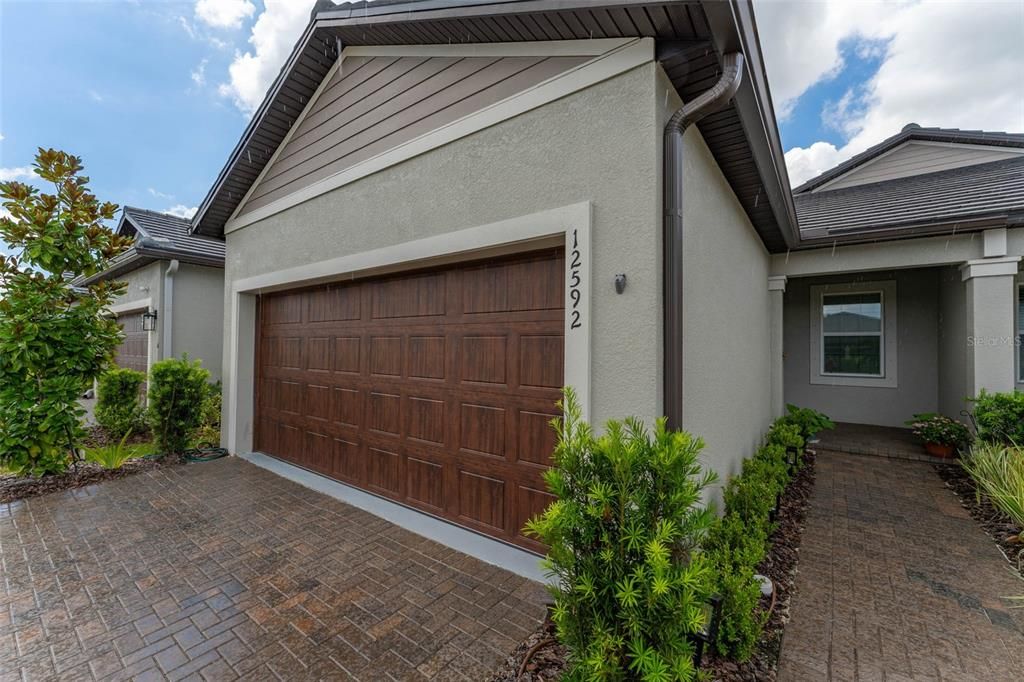For Sale: $285,000 (3 beds, 2 baths, 1490 Square Feet)