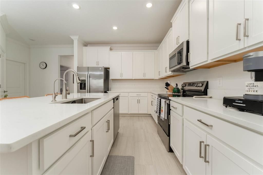 For Sale: $285,000 (3 beds, 2 baths, 1490 Square Feet)