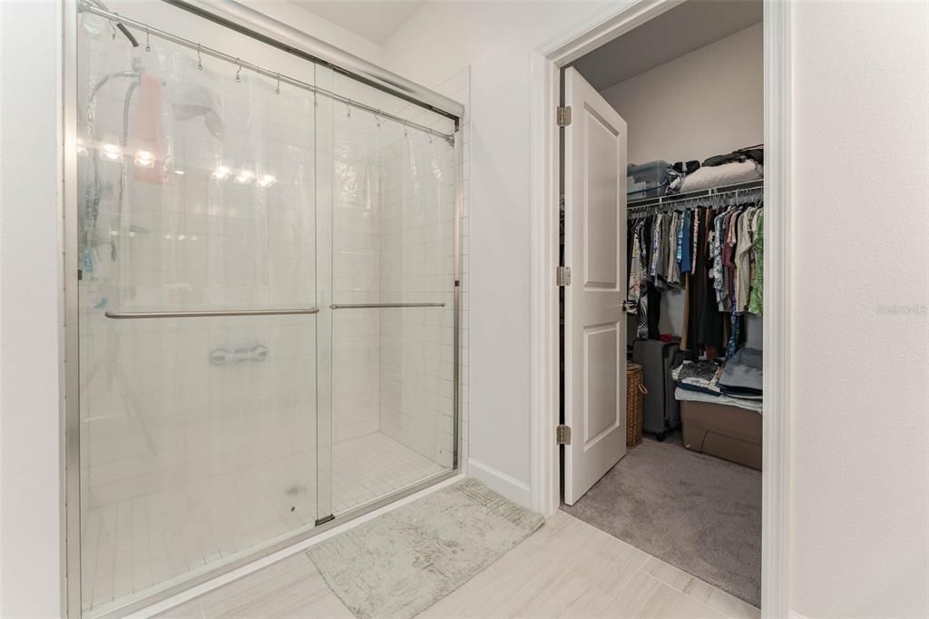 For Sale: $285,000 (3 beds, 2 baths, 1490 Square Feet)