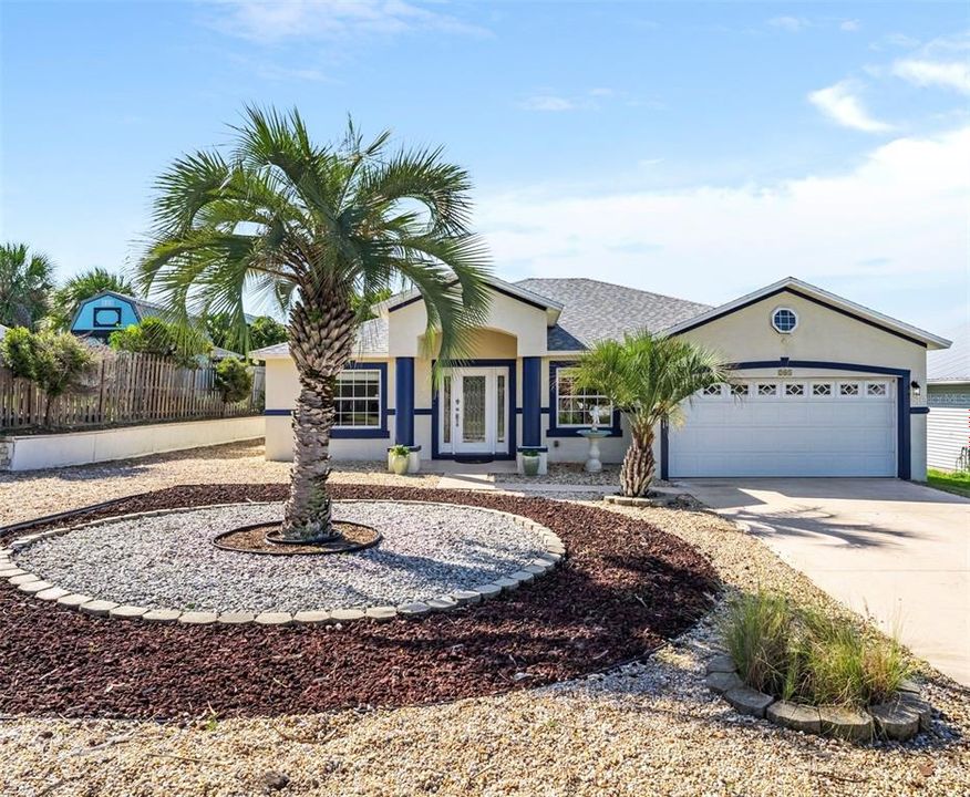 For Sale: $499,000 (3 beds, 2 baths, 1636 Square Feet)