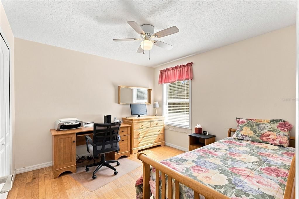 For Sale: $499,000 (3 beds, 2 baths, 1636 Square Feet)
