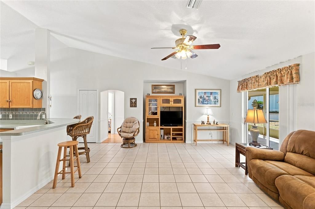For Sale: $499,000 (3 beds, 2 baths, 1636 Square Feet)