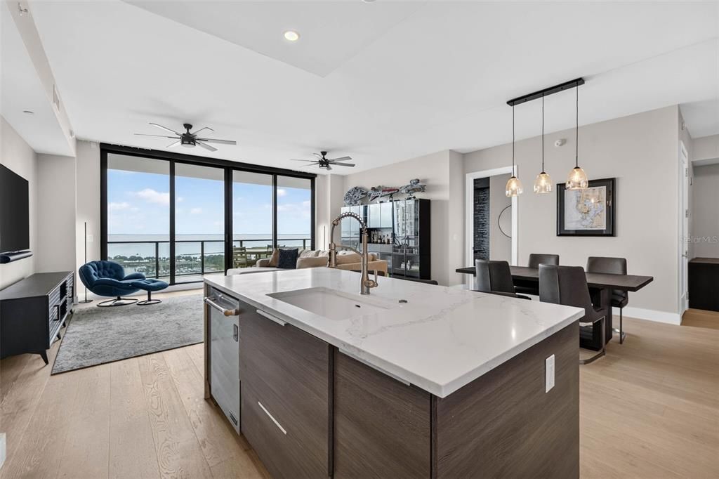 For Rent: $10,000 (2 beds, 3 baths, 1854 Square Feet)